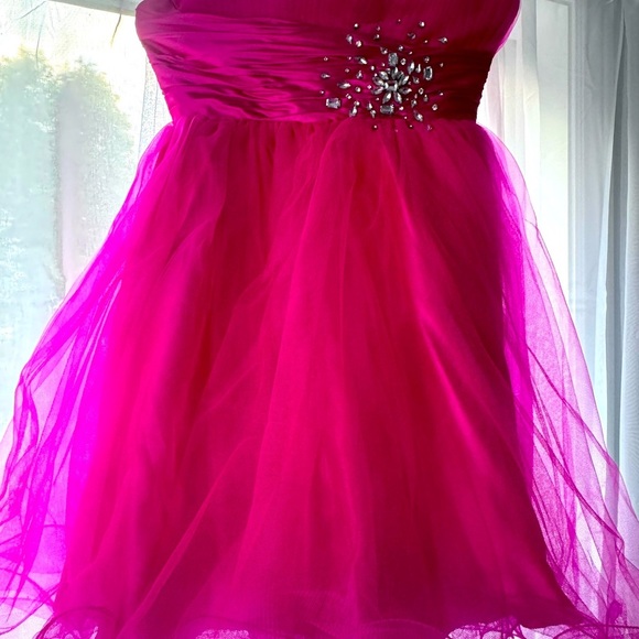 Grad, wedding, prom, party dress - Picture 1 of 7